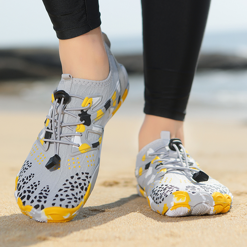 Outdoor Hiking Shoes for Men,  - Aquatic Sports 评论和价格